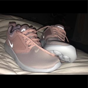 Women’s Nike LunarSolo Running Sneakers